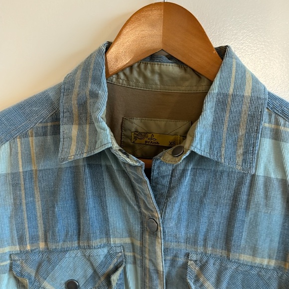 PRANA Finnegan light corduroy plaid flannel - Picture 9 of 15